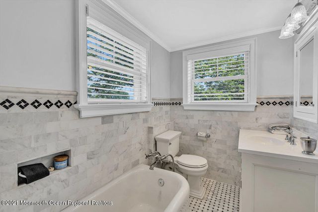 37 Ludlow Avenue, Spring Lake, NJ 07762