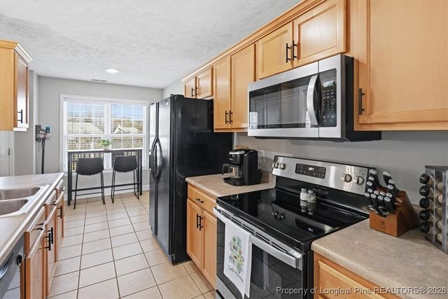 205 Copper Creek Drive, Raeford, NC 28376