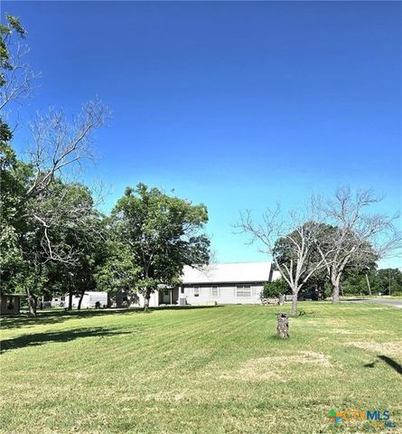 1518 Golf Course Road, Gatesville, TX 76528