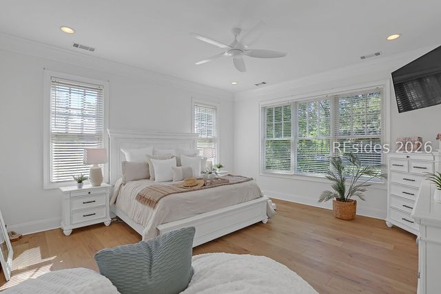 4 Hidden Lake Ct, Bluffton, SC 29910