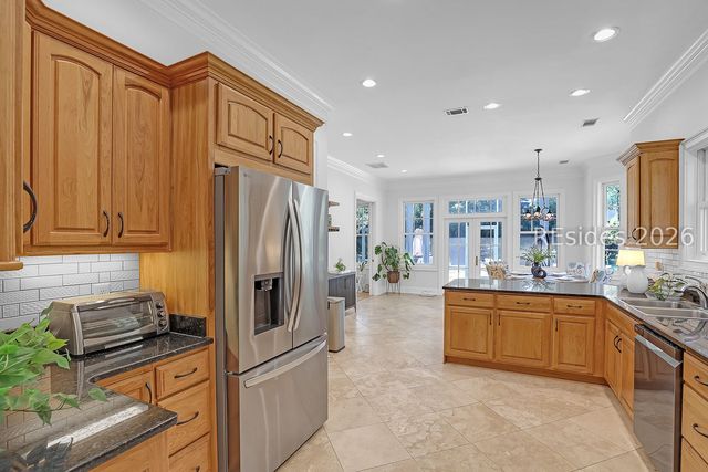 4 Hidden Lake Ct, Bluffton, SC 29910