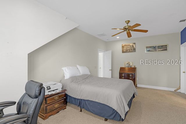 4 Hidden Lake Ct, Bluffton, SC 29910