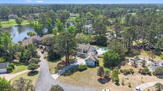 4 Hidden Lake Ct, Bluffton, SC 29910