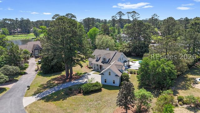 4 Hidden Lake Ct, Bluffton, SC 29910