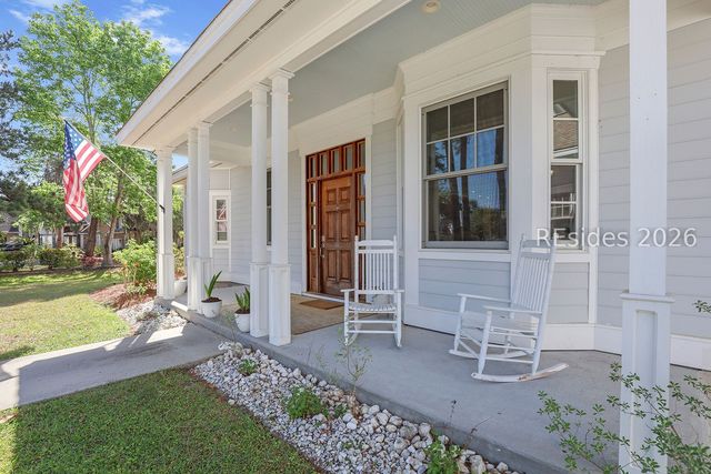 4 Hidden Lake Ct, Bluffton, SC 29910