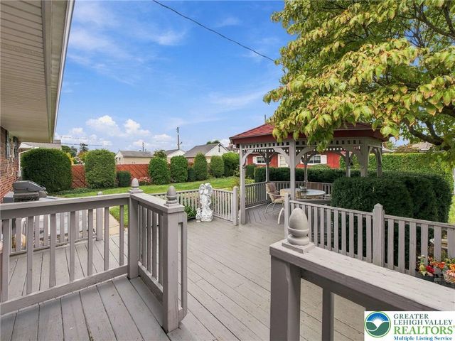 1 North 9th, Coplay Boro, PA 18037