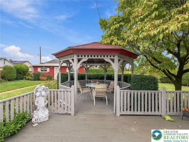 1 North 9th, Coplay Boro, PA 18037