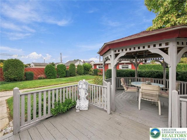 1 North 9th, Coplay Boro, PA 18037