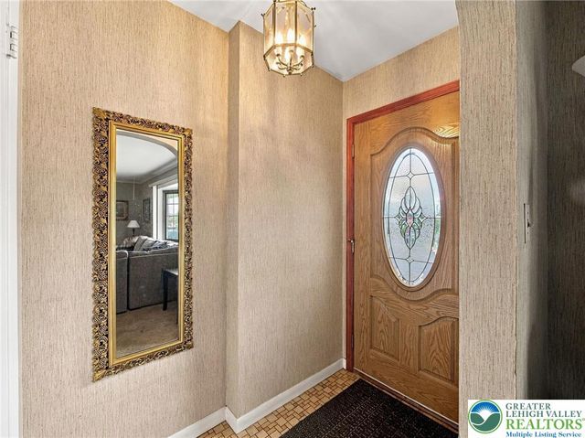 1 North 9th, Coplay Boro, PA 18037