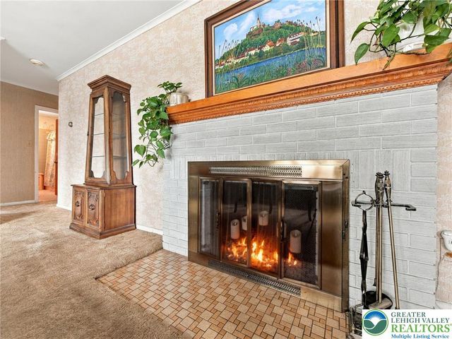 1 North 9th, Coplay Boro, PA 18037