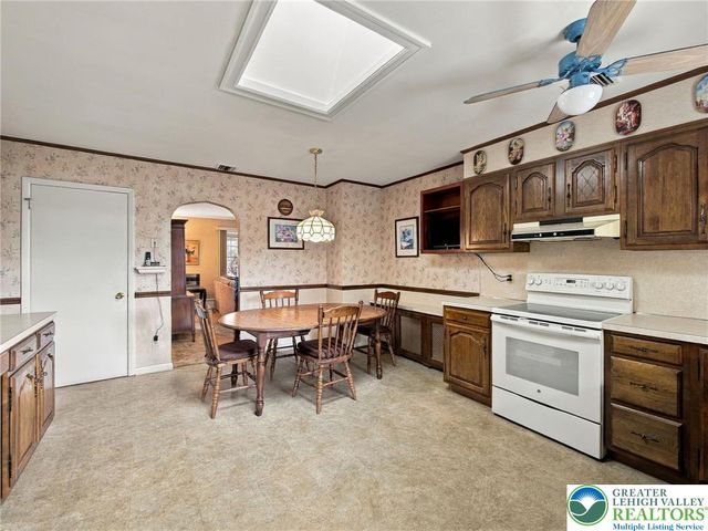 1 North 9th, Coplay Boro, PA 18037
