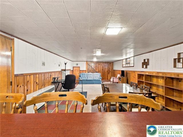 1 North 9th, Coplay Boro, PA 18037