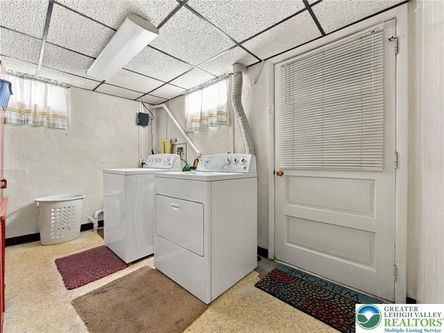 1 North 9th, Coplay Boro, PA 18037