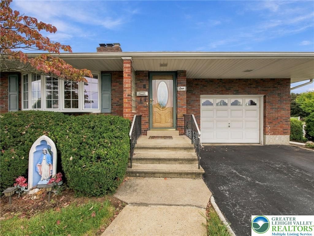 1 North 9th, Coplay Boro, PA 18037