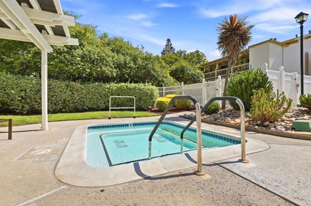5488 Cribari Green, San Jose, CA 95135