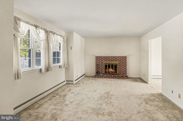 180 8TH AVE, Collegeville, PA 19426