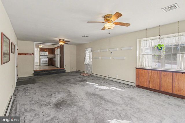 180 8TH AVE, Collegeville, PA 19426