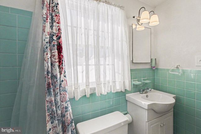 180 8TH AVE, Collegeville, PA 19426