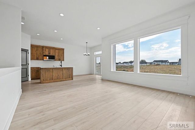 6883 Bronson Drive, Idaho Falls, ID 83402