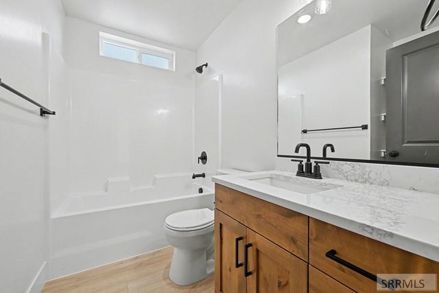 6883 Bronson Drive, Idaho Falls, ID 83402