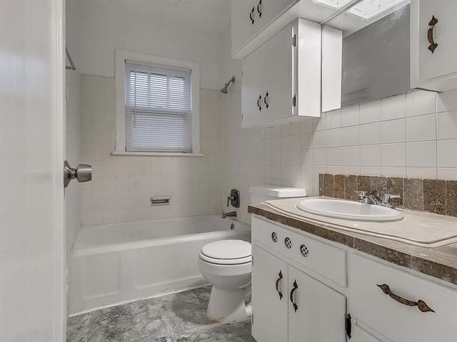 2033 NW 31st Terrace, Oklahoma City, OK 73118