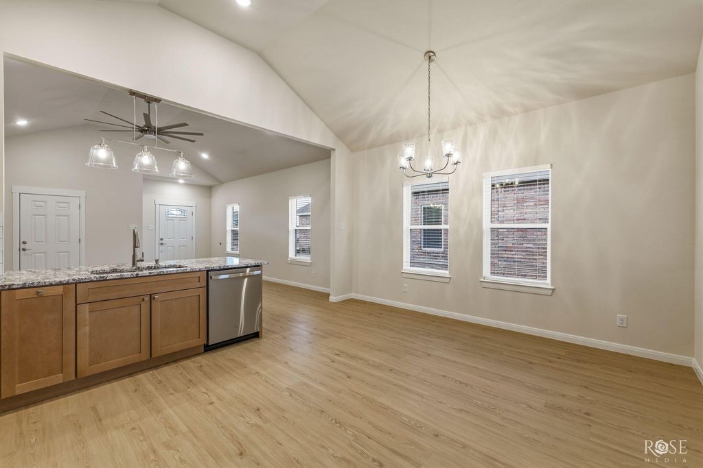 Image 10 of property listing at 3025 Walnut Hill Drive, San Angelo, TX 76904