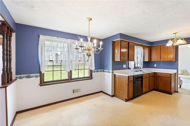 755 Tanya Cir, Webster, NY 14580