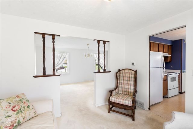 755 Tanya Cir, Webster, NY 14580