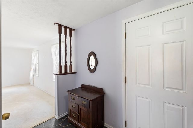 755 Tanya Cir, Webster, NY 14580