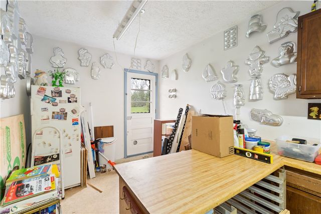 755 Tanya Cir, Webster, NY 14580