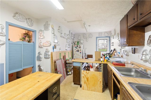 755 Tanya Cir, Webster, NY 14580