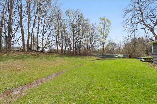 755 Tanya Cir, Webster, NY 14580