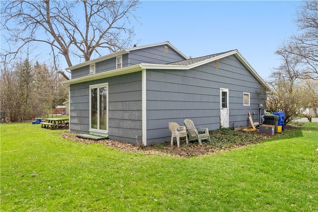 755 Tanya Cir, Webster, NY 14580