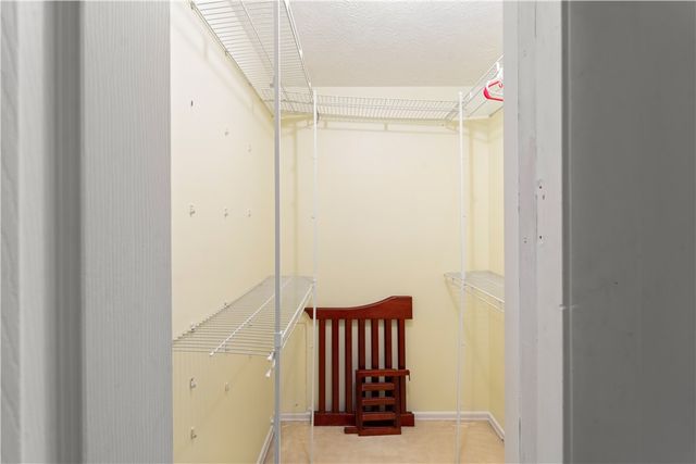 755 Tanya Cir, Webster, NY 14580