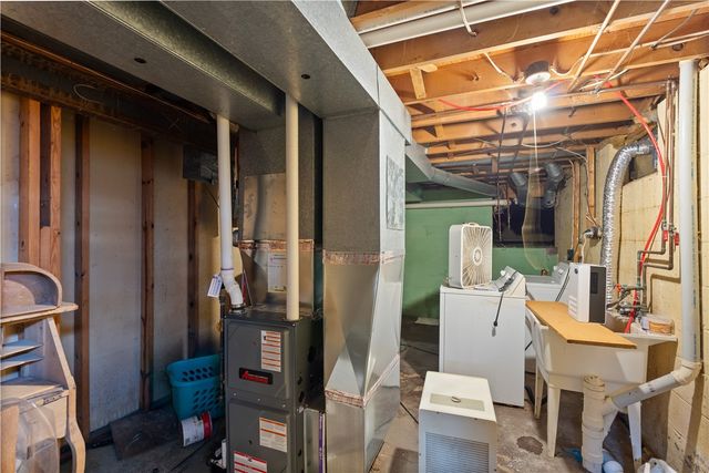 755 Tanya Cir, Webster, NY 14580