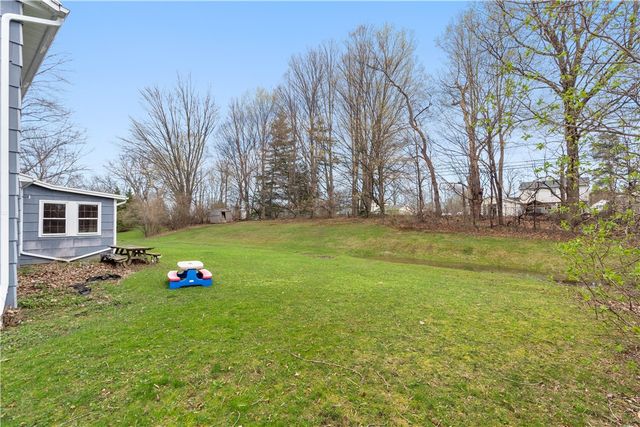 755 Tanya Cir, Webster, NY 14580