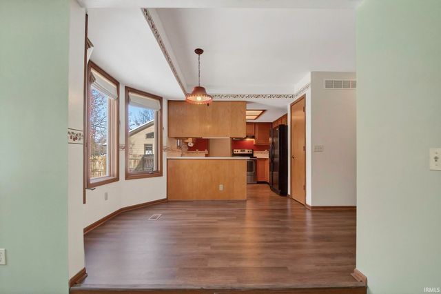 7815 Sunderland Drive, Fort Wayne, IN 46835