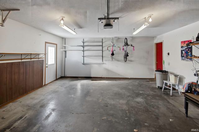 7815 Sunderland Drive, Fort Wayne, IN 46835