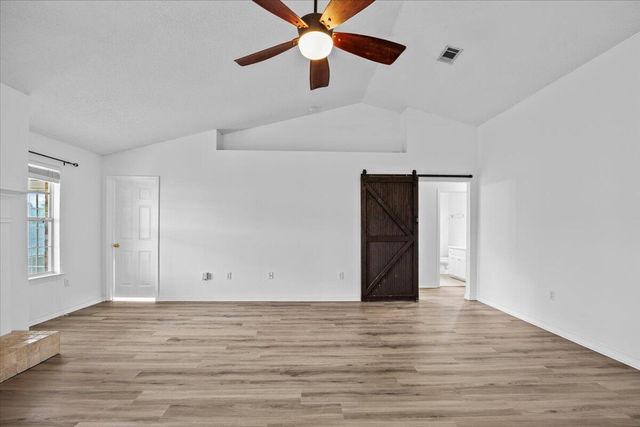 9655 Parker Lake Circle, Navarre, FL 32566