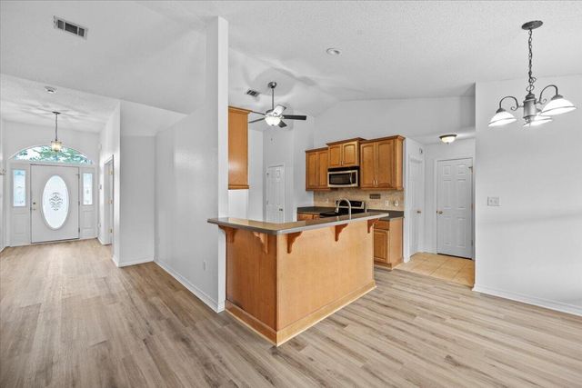 9655 Parker Lake Circle, Navarre, FL 32566