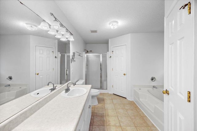 9655 Parker Lake Circle, Navarre, FL 32566