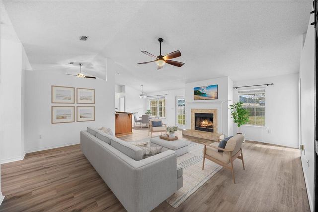 9655 Parker Lake Circle, Navarre, FL 32566