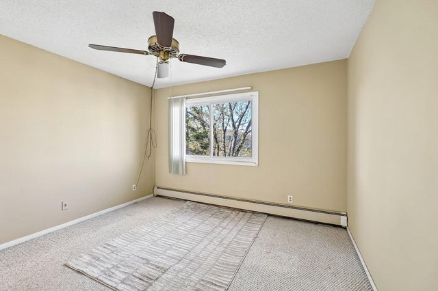 2800 Hillsboro Avenue N 315, New Hope, MN 55427