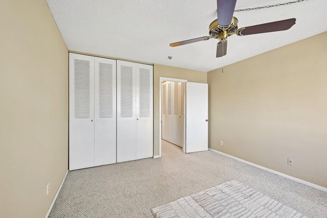 2800 Hillsboro Avenue N 315, New Hope, MN 55427