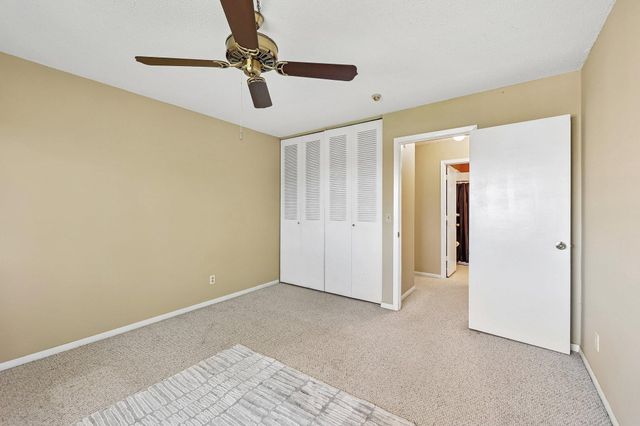 2800 Hillsboro Avenue N 315, New Hope, MN 55427