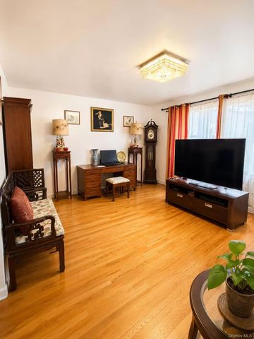 138-25 68th Drive 1A, Flushing, NY 11367