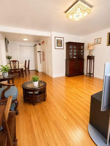 138-25 68th Drive 1A, Flushing, NY 11367