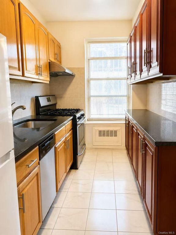 138-25 68th Drive 1A, Flushing, NY 11367