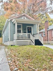 3720 Zinsle Avenue, Cincinnati, OH 45213
