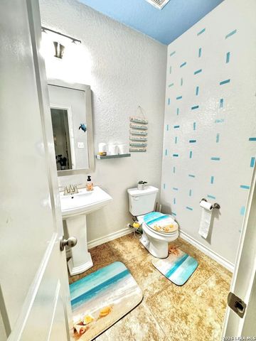 7631 McKinney Hills, San Antonio, TX 78254